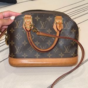 Louis Vuitton Monogram Alma BB